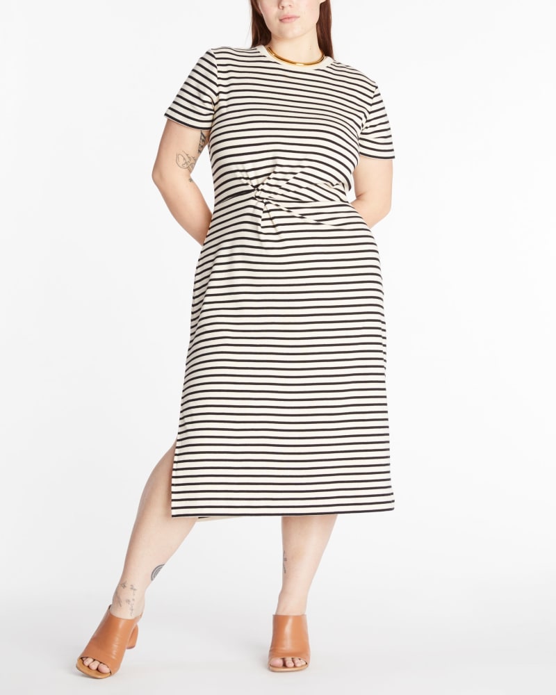 Front of a model wearing a size XL Chandan Dress in Cream/Black by Tanya Taylor. | dia_product_style_image_id:322282